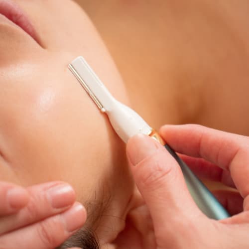 dermaplaning behandeling